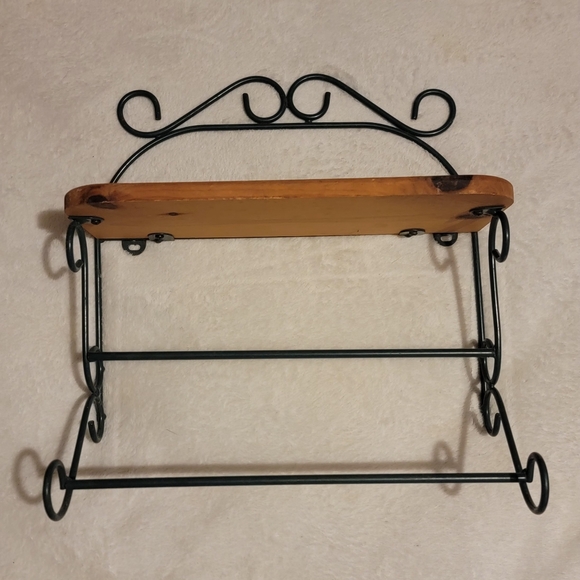 Other - Vintage Hanging Towel Rack With Shelf